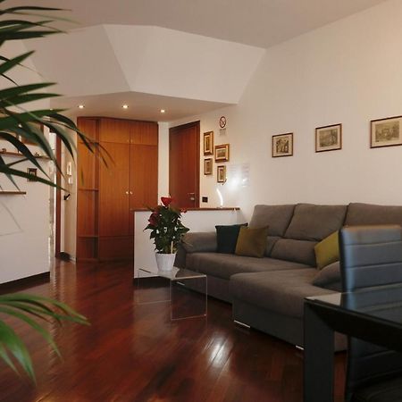 Emeraldway - Bellissimo Appartamento In Zona Sempione-Tre Torri 米兰 外观 照片