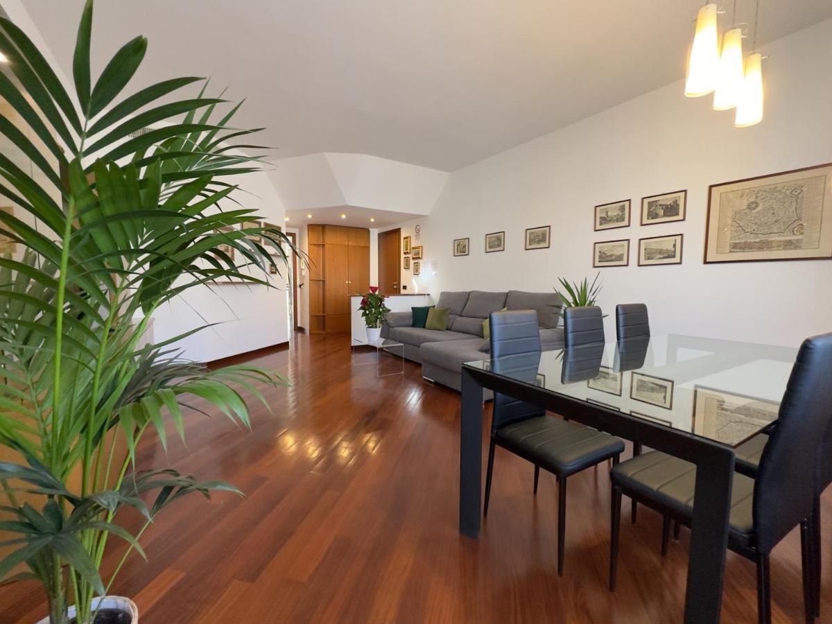 Emeraldway - Bellissimo Appartamento In Zona Sempione-Tre Torri 米兰 外观 照片
